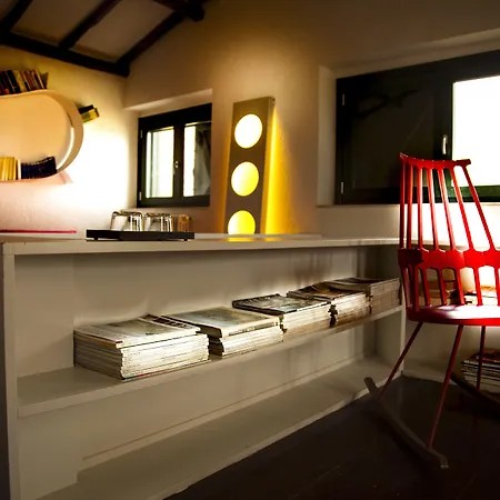 La Casa Del Poeta - Pergusa