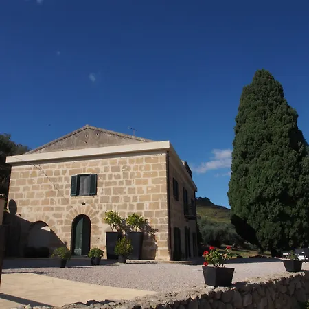 La Casa Del Poeta - Pergusa 4*