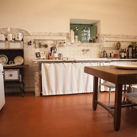 La Casa Del Poeta - Pergusa 4* إينّا