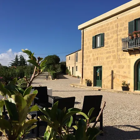 La Casa Del Poeta - Pergusa فندق مبيت وإفطار 4*