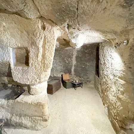 La Casa Del Poeta - Pergusa إينّا